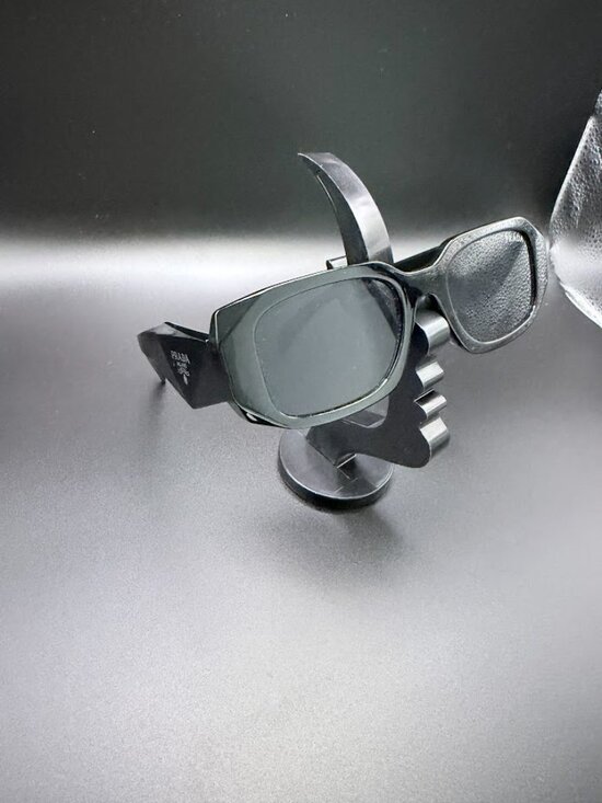 Designer Inspired Luxury Black Rectangle Sunglasses Y2K main image 6